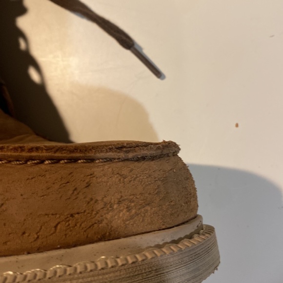 Sorel waterproof boots NOTE: size 8 - Picture 10 of 11